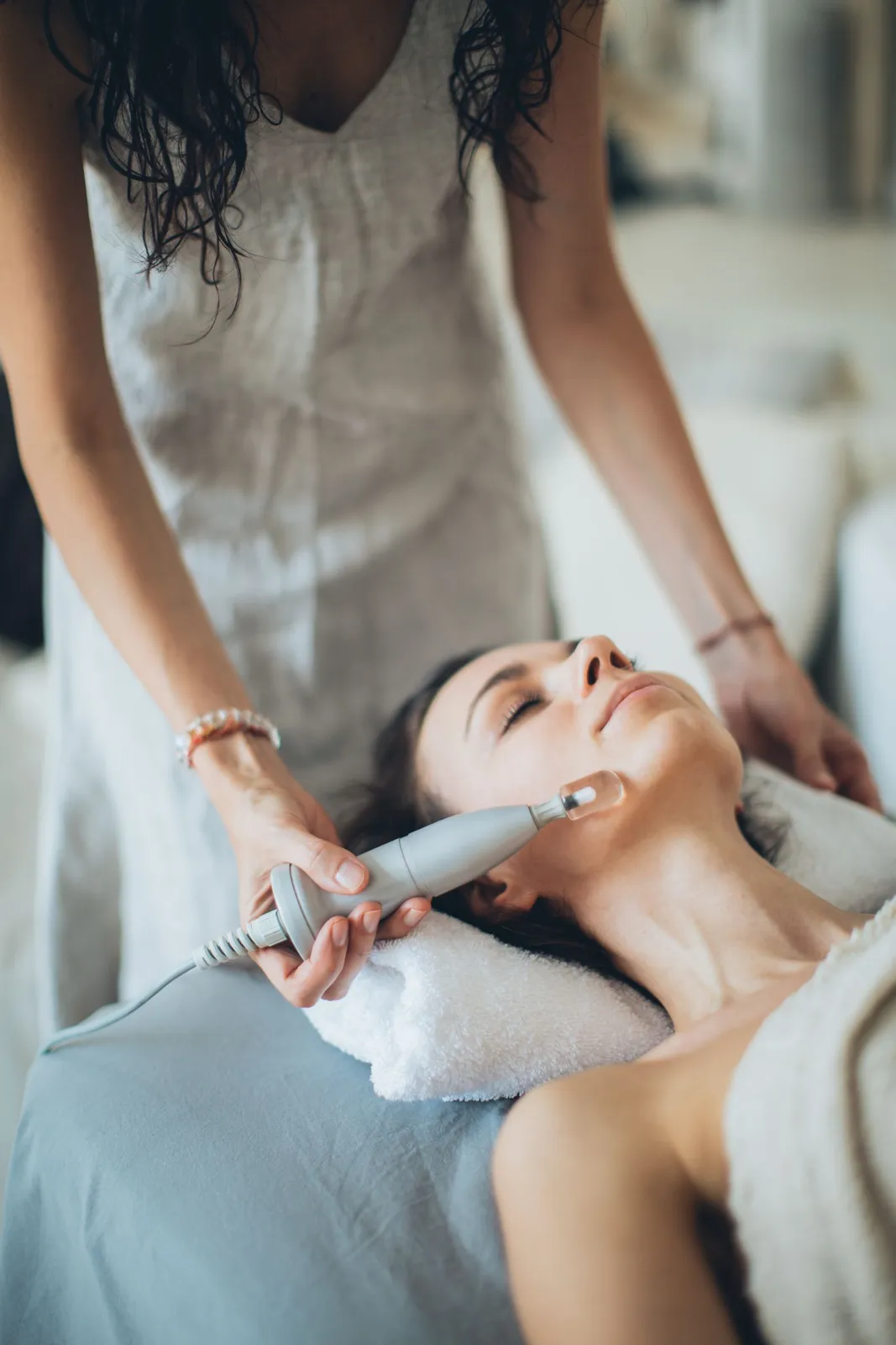 Calm treatment room after a facial treatment